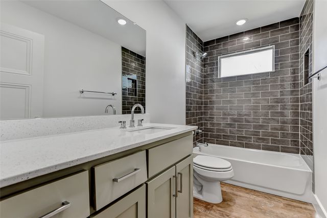 3060 W Crawford Street 601, Denison, TX 75020