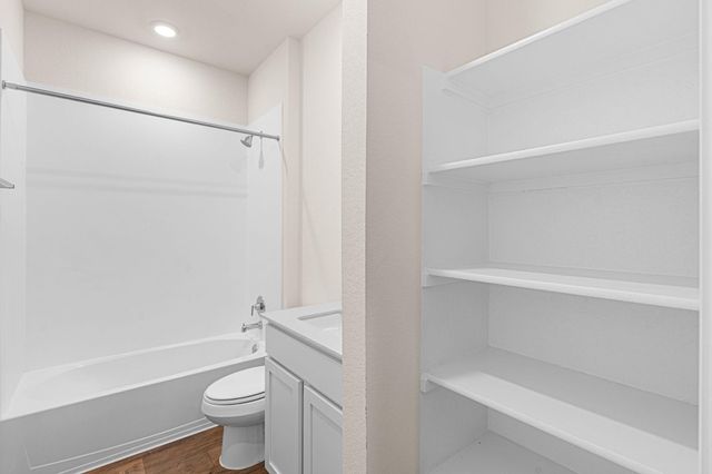 111 Evergreen Sumac LOOP, Kyle, TX 78640