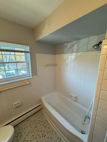 28401 Jefferson Avenue 4, Saint Clair Shores, MI 48081