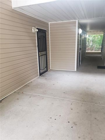 7101 Fairington Ridge Circle, Lithonia, GA 30038