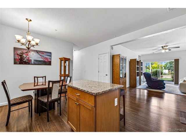 804 Summer Hawk Dr 8105, Longmont, CO 80504