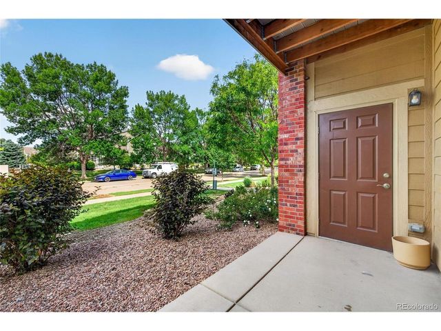 804 Summer Hawk Dr 8105, Longmont, CO 80504