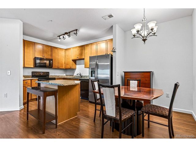 804 Summer Hawk Dr 8105, Longmont, CO 80504