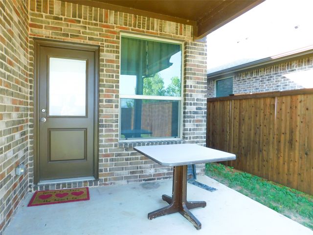 1021 Pitch Pine Street, Hickory Creek, TX 75065