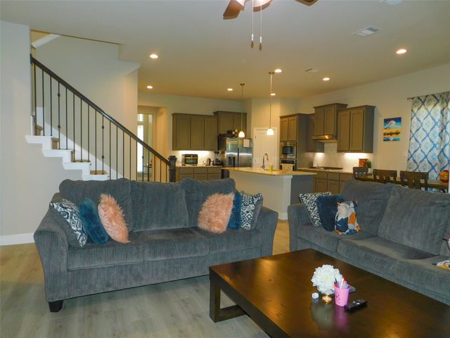 1021 Pitch Pine Street, Hickory Creek, TX 75065