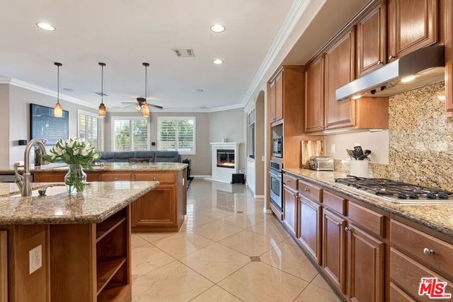 23834 Rio Ranch Way, Valencia, CA 91354