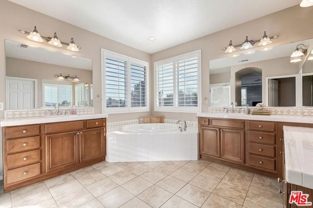 23834 Rio Ranch Way, Valencia, CA 91354