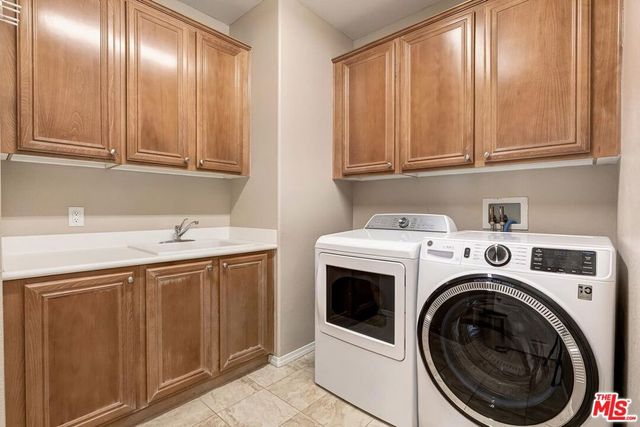 23834 Rio Ranch Way, Valencia, CA 91354