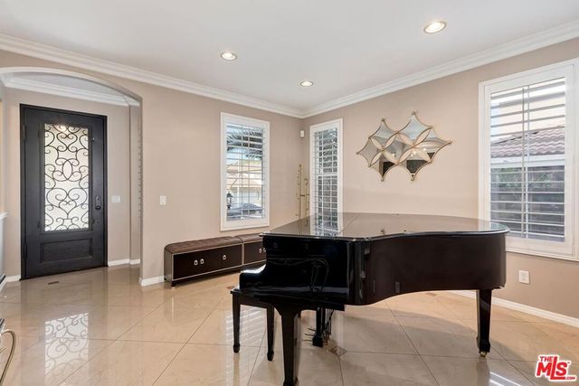 23834 Rio Ranch Way, Valencia, CA 91354