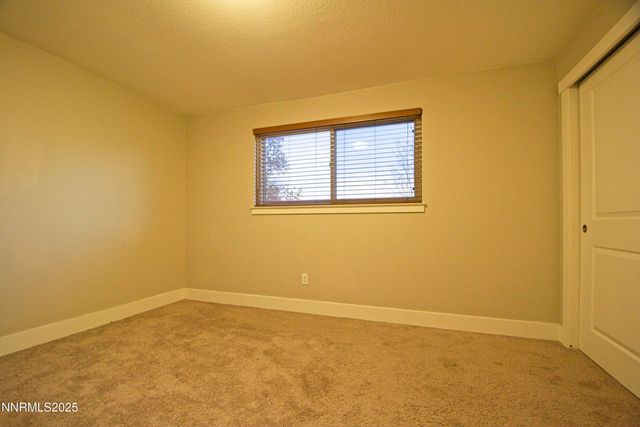 489 Penny Way, Sparks, NV 89431