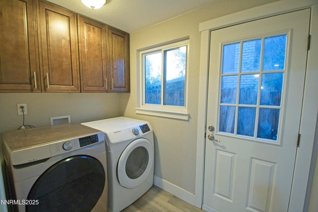 489 Penny Way, Sparks, NV 89431