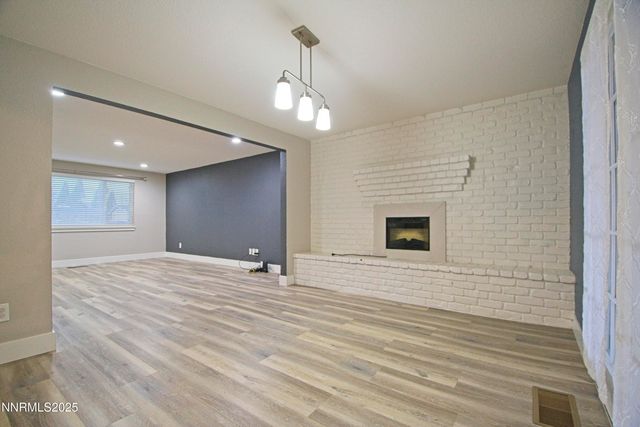 489 Penny Way, Sparks, NV 89431