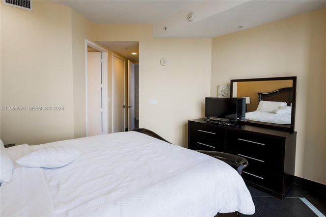 18201 Collins Ave 3709A, Sunny Isles Beach, FL 33160