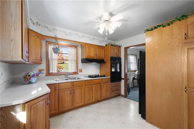 1515 S Main Street, N Franklin Twp, PA 15301