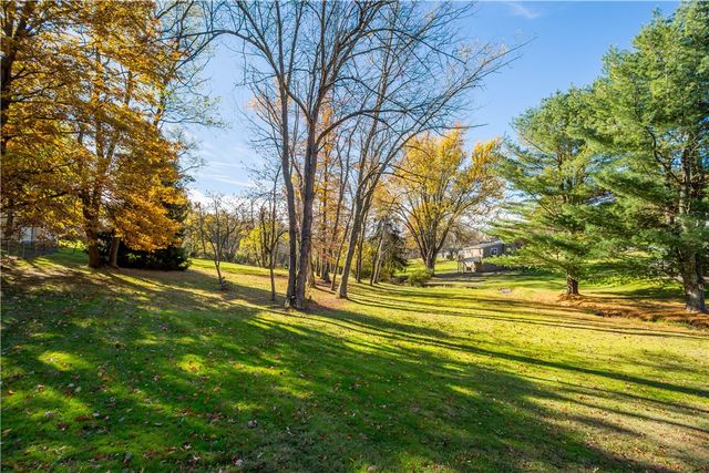 1515 S Main Street, N Franklin Twp, PA 15301