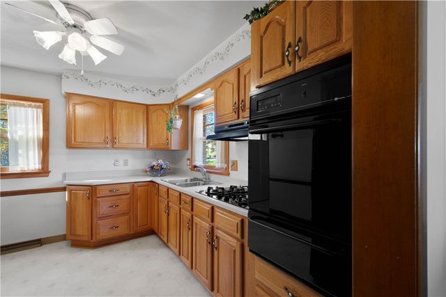 1515 S Main Street, N Franklin Twp, PA 15301