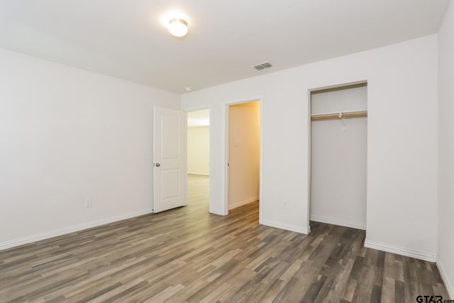 2304 N Glass Ave, Tyler, TX 75702