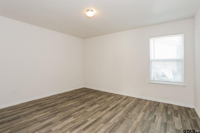 2304 N Glass Ave, Tyler, TX 75702