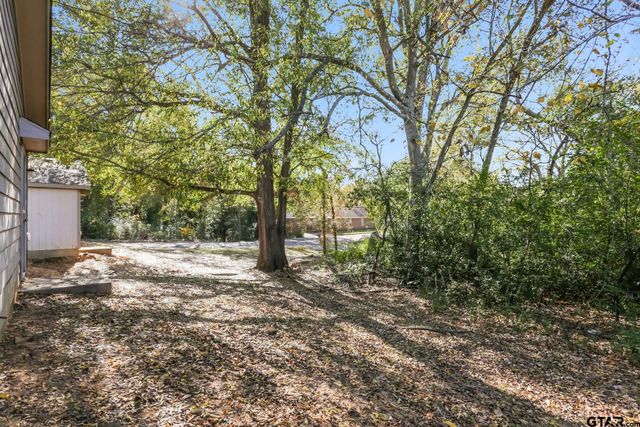 2304 N Glass Ave, Tyler, TX 75702