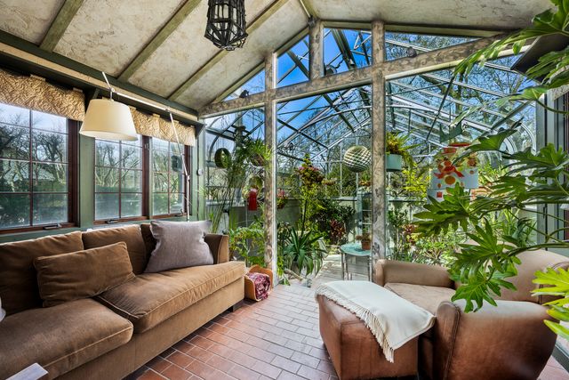 1924 Lake Avenue, Wilmette, IL 60091