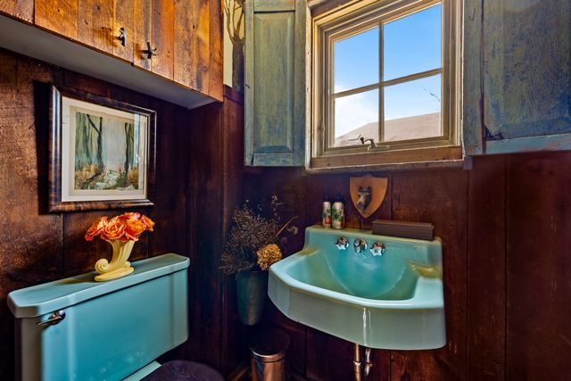 1924 Lake Avenue, Wilmette, IL 60091