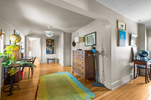 1924 Lake Avenue, Wilmette, IL 60091