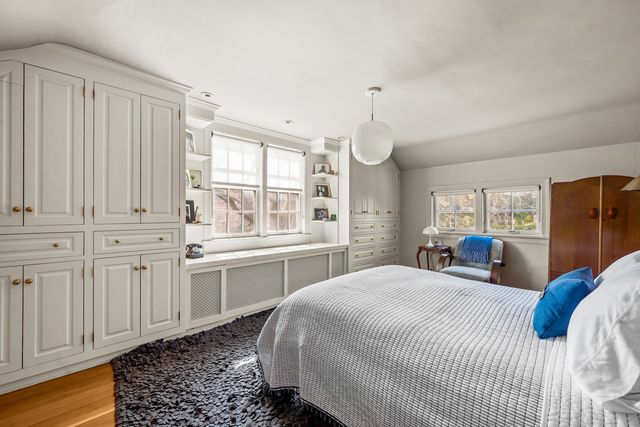 1924 Lake Avenue, Wilmette, IL 60091