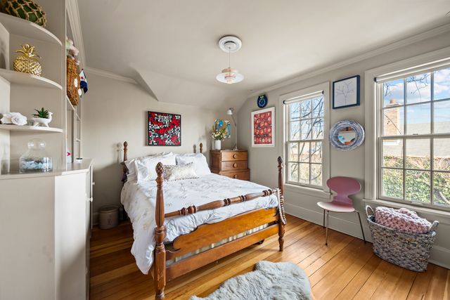 1924 Lake Avenue, Wilmette, IL 60091