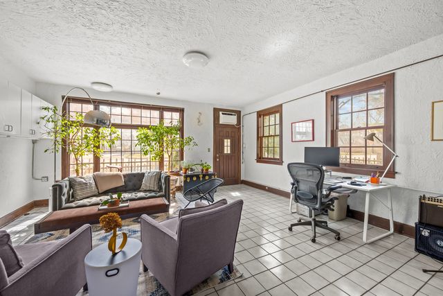 1924 Lake Avenue, Wilmette, IL 60091