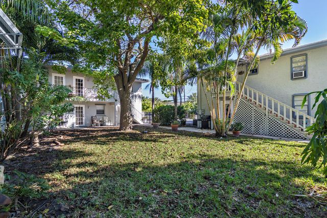 4205 N Flagler Drive 2, West Palm Beach, FL 33407