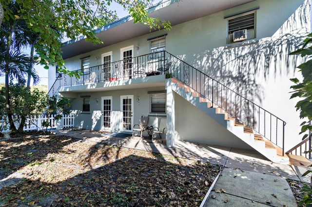 4205 N Flagler Drive 2, West Palm Beach, FL 33407