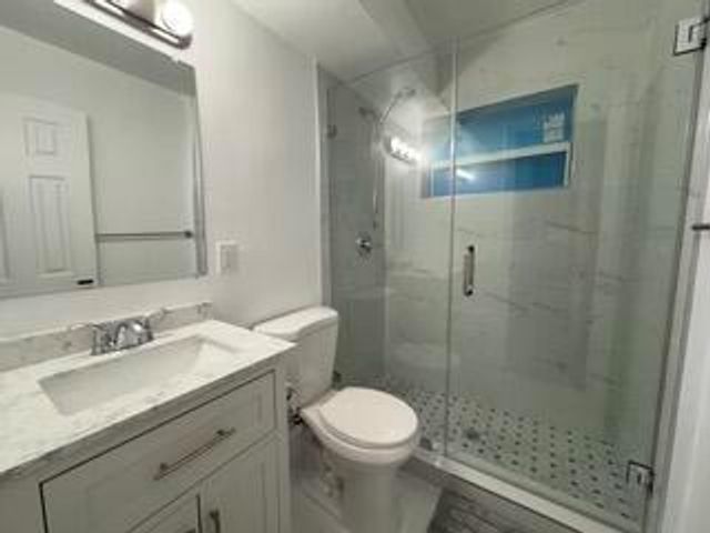 4205 N Flagler Drive 2, West Palm Beach, FL 33407