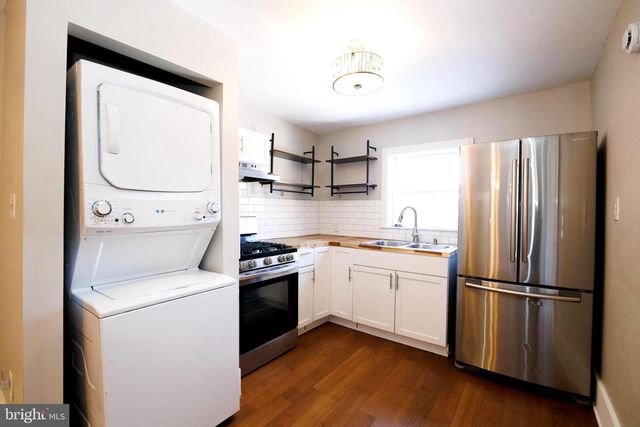 1316 GREEN ST, Harrisburg, PA 17102