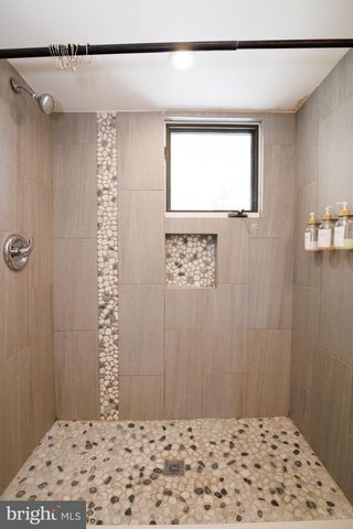 1316 GREEN ST, Harrisburg, PA 17102