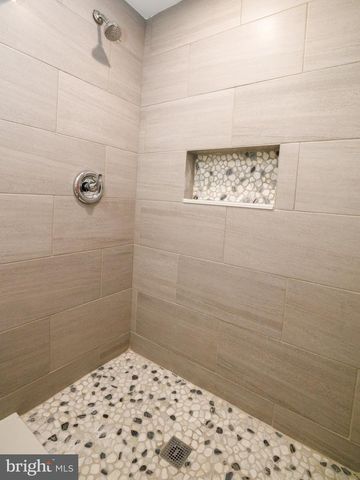 1316 GREEN ST, Harrisburg, PA 17102