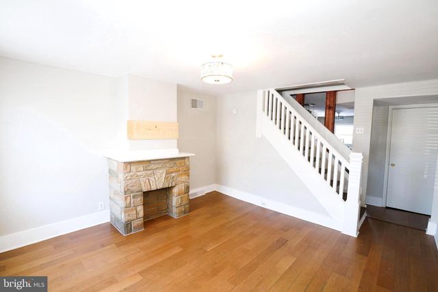 1316 GREEN ST, Harrisburg, PA 17102