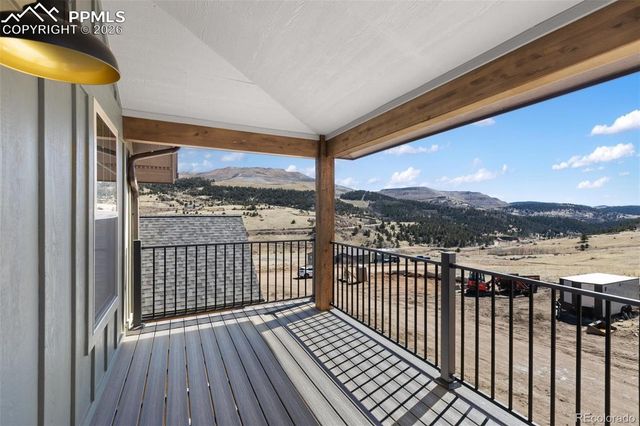 207 W Womack Avenue, Cripple Creek, CO 80813