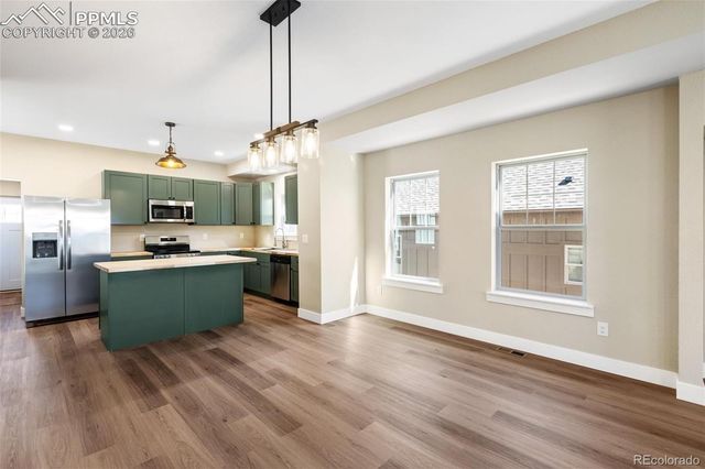207 W Womack Avenue, Cripple Creek, CO 80813