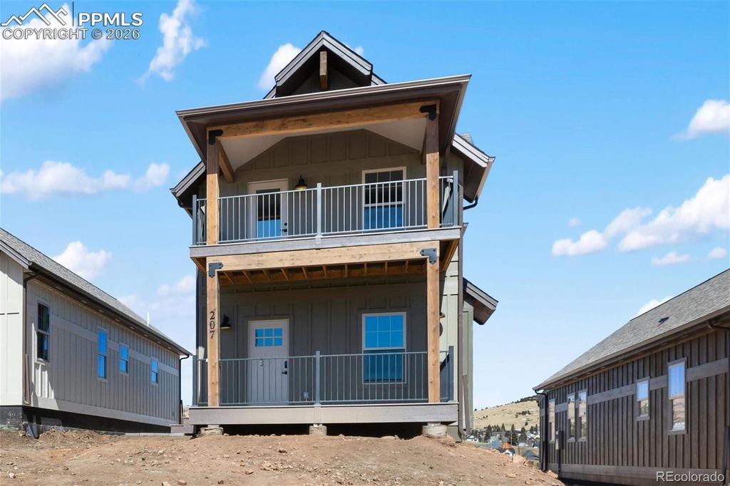 207 W Womack Avenue, Cripple Creek, CO 80813