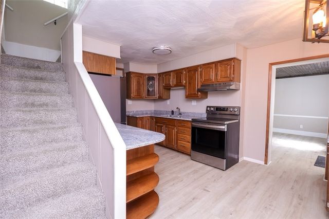 2373 Hopeland St, Carrick, PA 15210