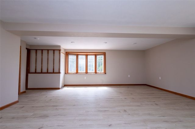 2373 Hopeland St, Carrick, PA 15210