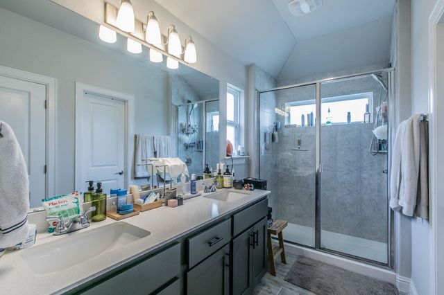173 Riverhill DR, Georgetown, TX 78628