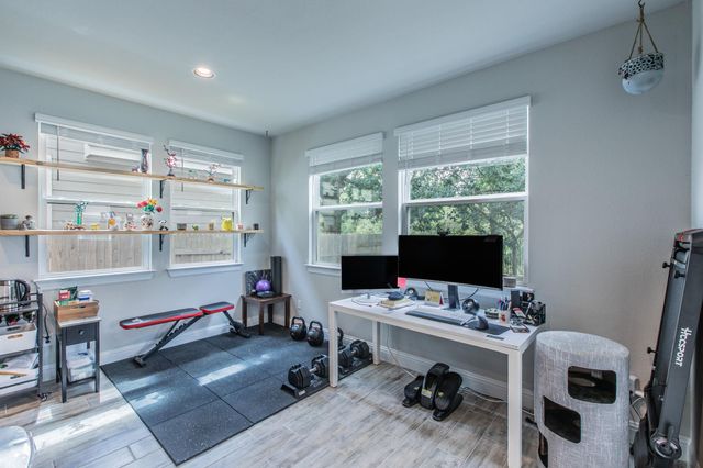 173 Riverhill DR, Georgetown, TX 78628