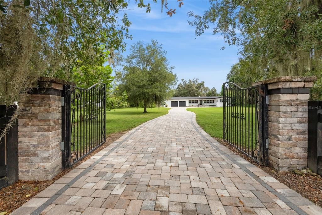 17661 DAVENPORT ROAD, Winter Garden, FL 34787