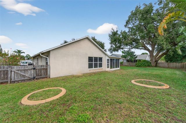 236 MEADOW LAKE DRIVE, Edgewater, FL 32141