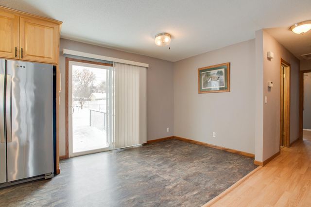 109 7th Avenue E, West Fargo, ND 58078