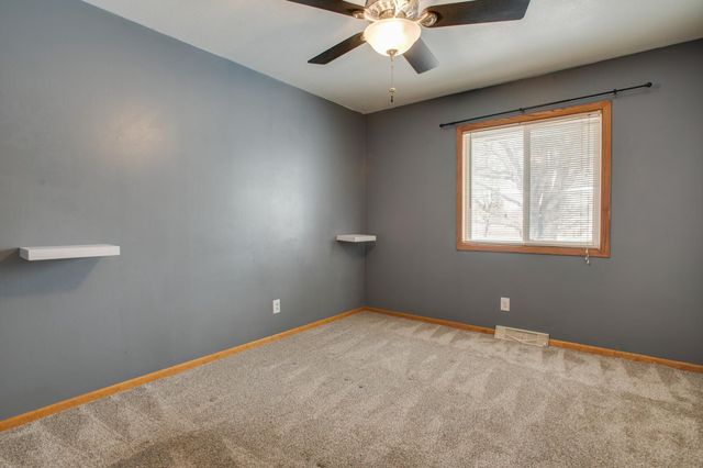 109 7th Avenue E, West Fargo, ND 58078