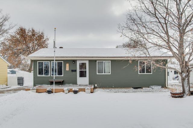 109 7th Avenue E, West Fargo, ND 58078