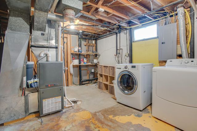 109 7th Avenue E, West Fargo, ND 58078