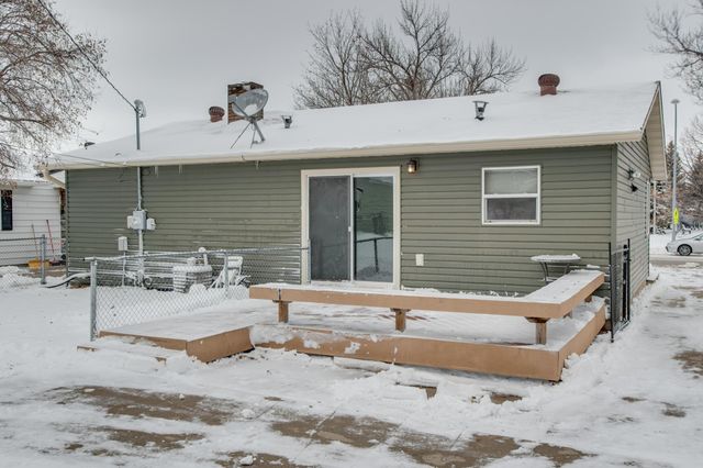 109 7th Avenue E, West Fargo, ND 58078